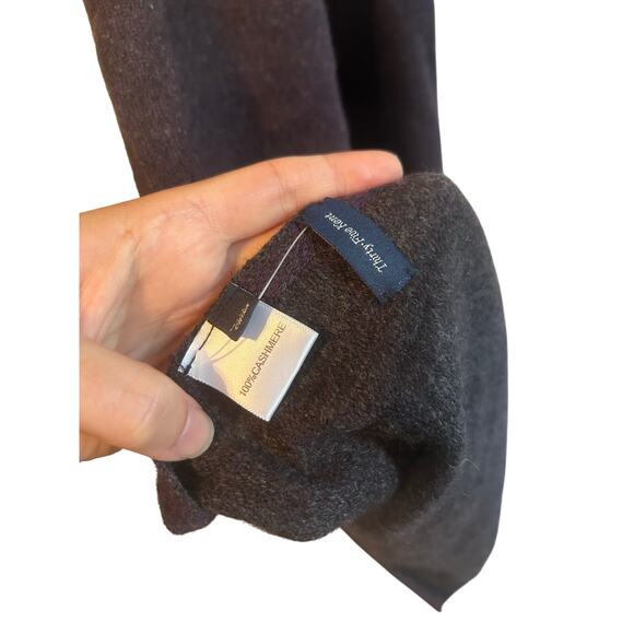 Thirty Five Kent Purple Cashmere Scarf - Picture 5 of 5